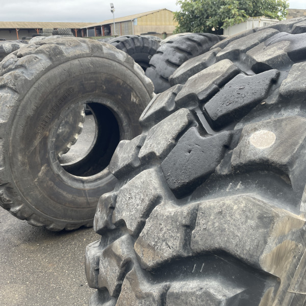 
            23.5/R25 Trelleborg EMR1030 OCC AR
    

                        xx
        
        
    
    Luchtband

