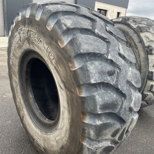 
            23.5/R25 Goodyear GP-2B OCC AR
    

                        xx
        
        
    
    Luchtband

