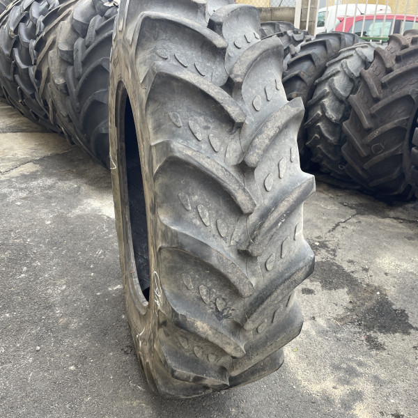 
            420/85R34 Kleber TRAKER OCC AR
    

            
        
    
    駆動輪

