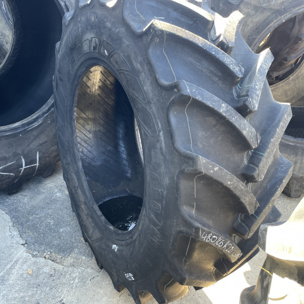 
            480/65R28 Continental AC 65 OCC AR
    

            
        
    
    駆動輪

