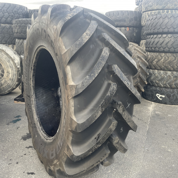 
            710/70R42 Michelin AXIOBIB OCC
    

            
        
    
    Roda motriz

