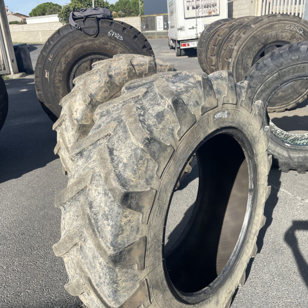 
            13.6/R28 Michelin AGRIBIB OCC
    

            
        
    
    Roda motriz

