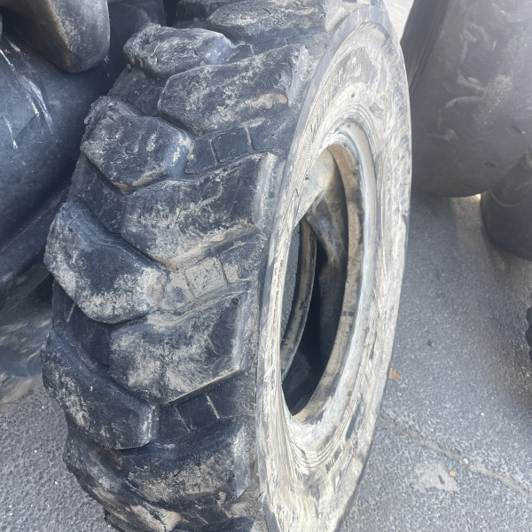 
            290/90-20 CAMSO WEX 752 OCC
    

            
                    18PR
        
    
    Luchtband

