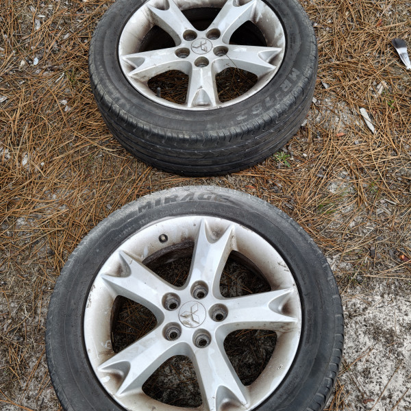 
            215/55R17 Divers mirage MR 182
    

                        98
        
                    W
        
    
    Autowiel

