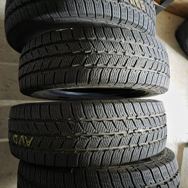 
            195/70R15 Continental VanContact Winter
    

                        104
        
                    R
        
    
    Bestelwagen - Bedrijfsvoertuig

