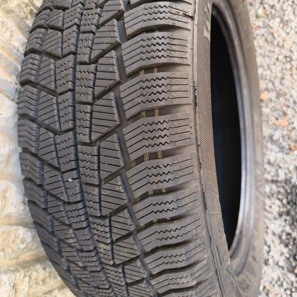 
            185/50R15 Viking 
    

                        82
        
                    T
        
    
    Personenauto

