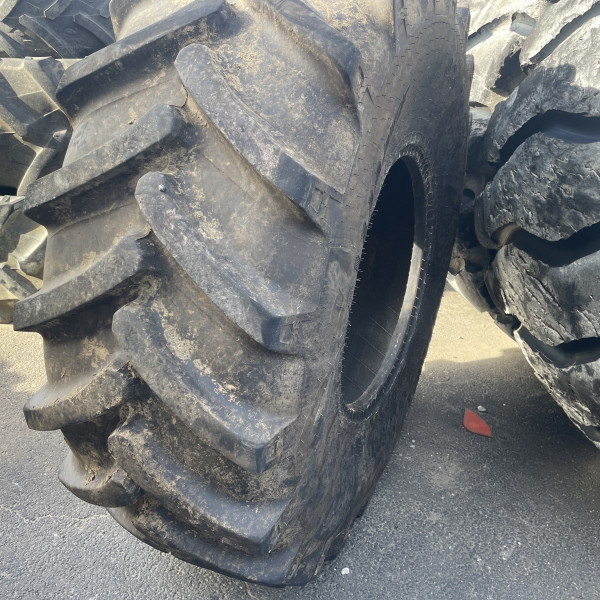 
            620/75R26 Alliance SPD 360 OCC AR
    

            
        
    
    Ruota motrice

