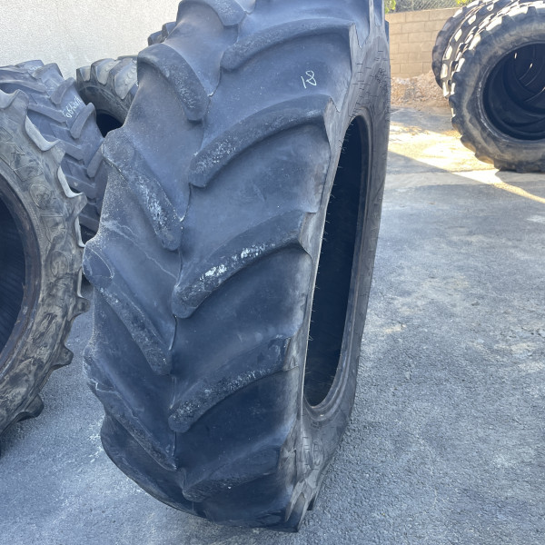 
            420/85R34 Firestone PERFORMER 85 OCC
    

            
        
    
    Koło napędowe

