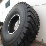 
            3700R57 Goodyear RL-4M+
    

                        245
        
                    B
        
    
    Gonflable

