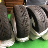 
            255/45R20 Michelin pilot Alpin 5
    

                        91
        
                    H
        
    
    Masina de pasageri

