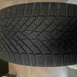 
            255/40R21 Pirelli Scorpion winter 2
    

                        102
        
                    V
        
    
    4x4 SUV

