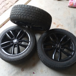 205/55R17 Bridgestone BLIZZAC LM 25
91
H
Ruota di automobile
