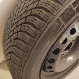 
            205/55R16 Nexen 
    

                        91
        
                    H
        
    
    Ruota di automobile

