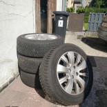 
            205/60R16 Goodyear Pneus hiver Goodyear ultragrip 205/60R16 92H
    

                        92
        
                    H
        
    
    4x4 SUV

