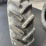 
            16.9/R26 Michelin XM18 OCC sec flanc
    

                        135
        
                    A8
        
    
    Aangedreven wiel

