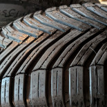 
            255/55R18 Michelin MR GILLES REGNIER
    

                        98
        
                    V
        
    
    Personenauto

