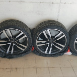 
            245/35R19 Uniroyal Rainsport5
    

                        93
        
                    Y
        
    
    Rueda de coche


