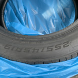 
            255/45R19 Falken FK520
    

                        100
        
                    V
        
    
    Personenauto

