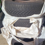 
            205/60R16 Kleber Krisalp HP3
    

                        92
        
                    H
        
    
    Roda de carro

