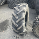 
            320/85R20 Bkt RT855 OCC
    

                        119
        
                    A8
        
    
    Aangedreven wiel

