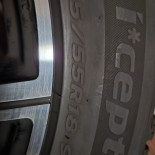 
            215/55R18 Divers 
    

                        99
        
                    R
        
    
    Autowiel

