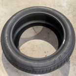 
            305/40R20 Bridgestone Alenza 001*
    

                        112
        
                    Y
        
    
    Personenauto

